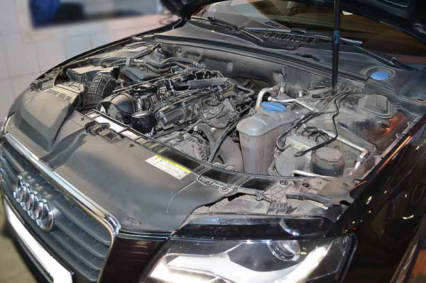 Как заменить масло в двигателе Audi a3 своими руками?