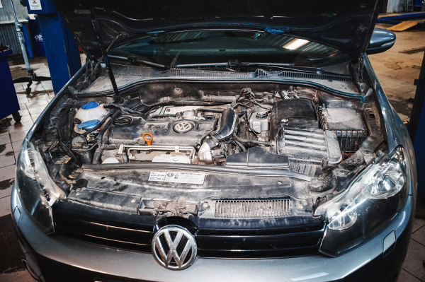 VW Golf Mk6: Замена охлаждающей жидкости