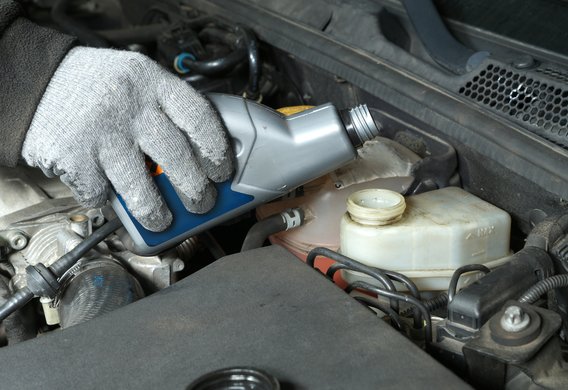 Как самостоятельно заменить жидкость гидроусилителя руля в автомобиле Suzuki Grand Vitara?
