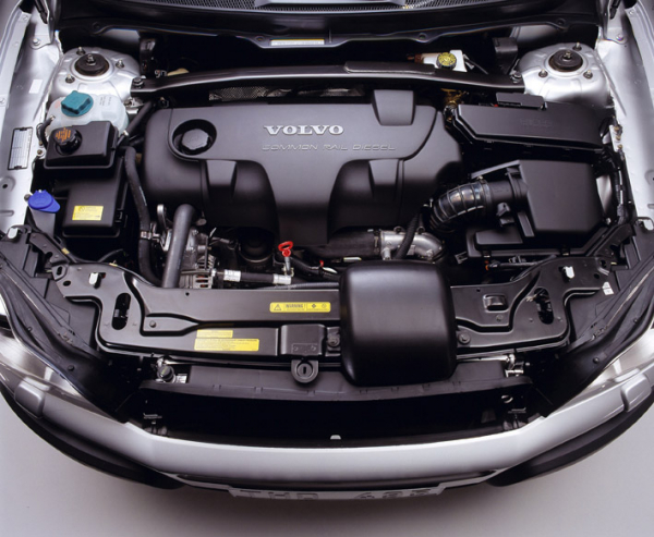 Как вручную заменить воздушный фильтр на Volvo XC90 и S60?