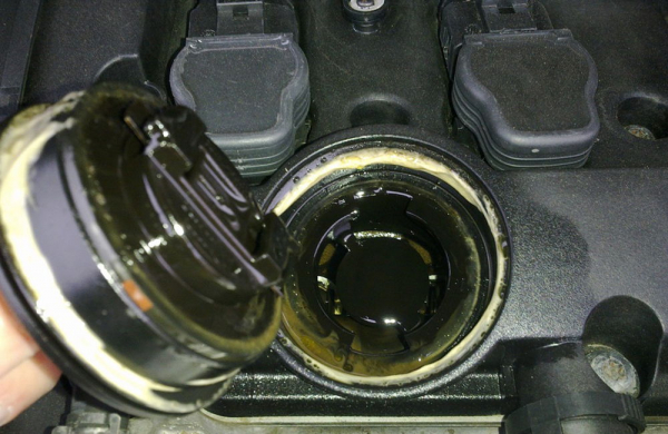 Как заменить масло в двигателе автомобиля Volkswagen Passat b5, b6 своими руками?