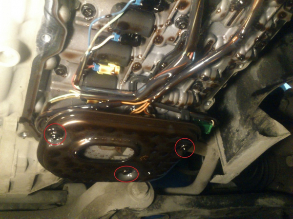Как заменить масло в автоматической коробке передач Volkswagen Tiguan своими руками?